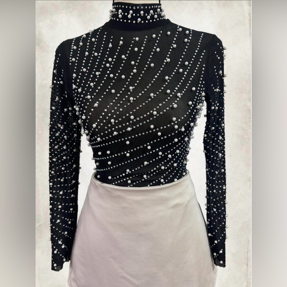 Windsor Elegant Black Pearl Bodysuit - Picture 4 of 7